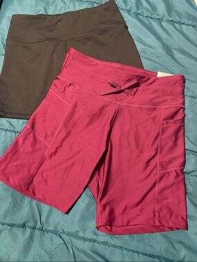 2 - Women’s Active Drawstring Bike Shorts in Maroon and Black -XL